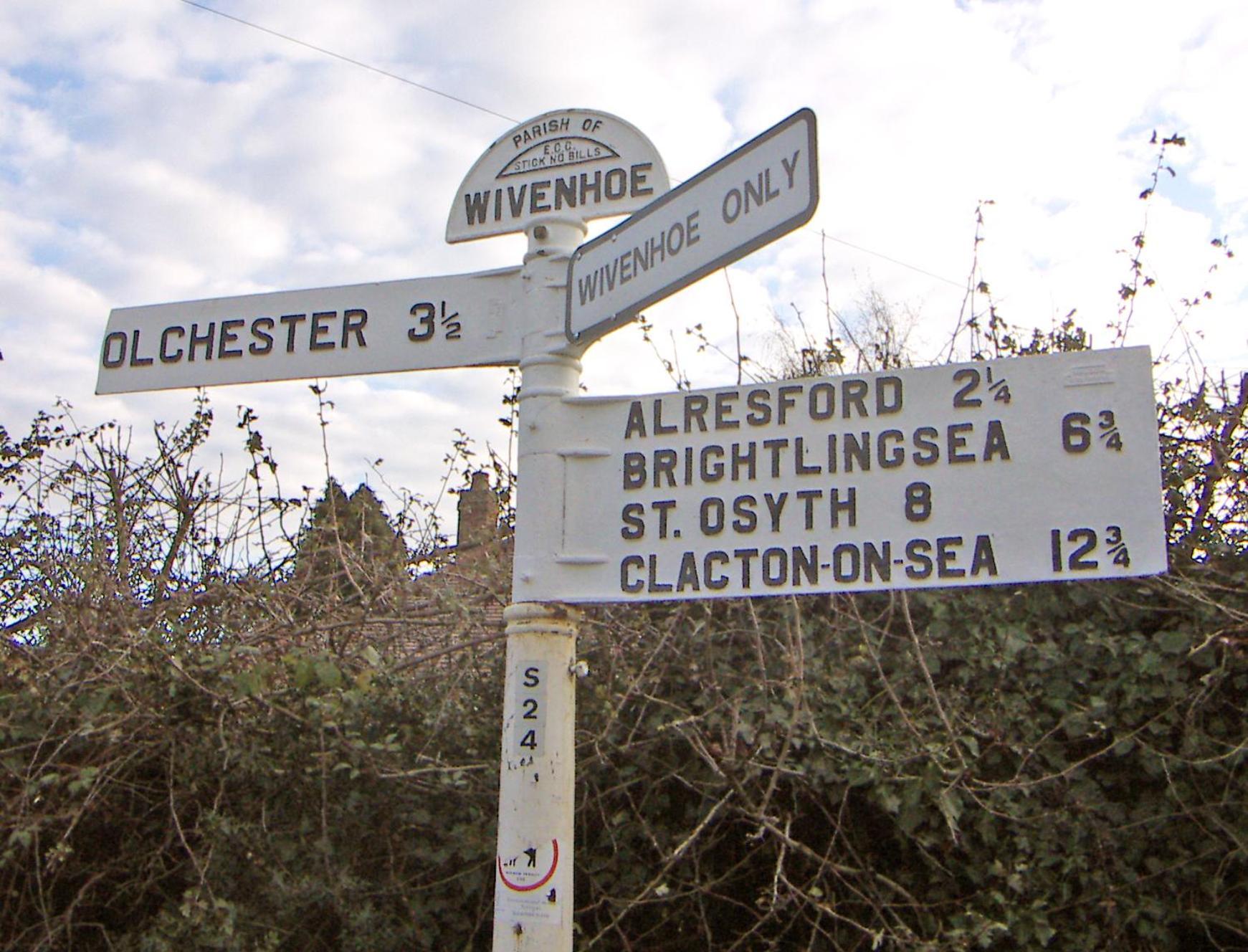 Queens Cottage, Wivenhoe Stylish, Plush, Cosy, Convenient & Quirky, 2X Double Bed Period Cottage Plus Patio - 9 Min Walk Train, 4 Min Walk High Street Pubs, Restaurants, Shops Eksteriør billede