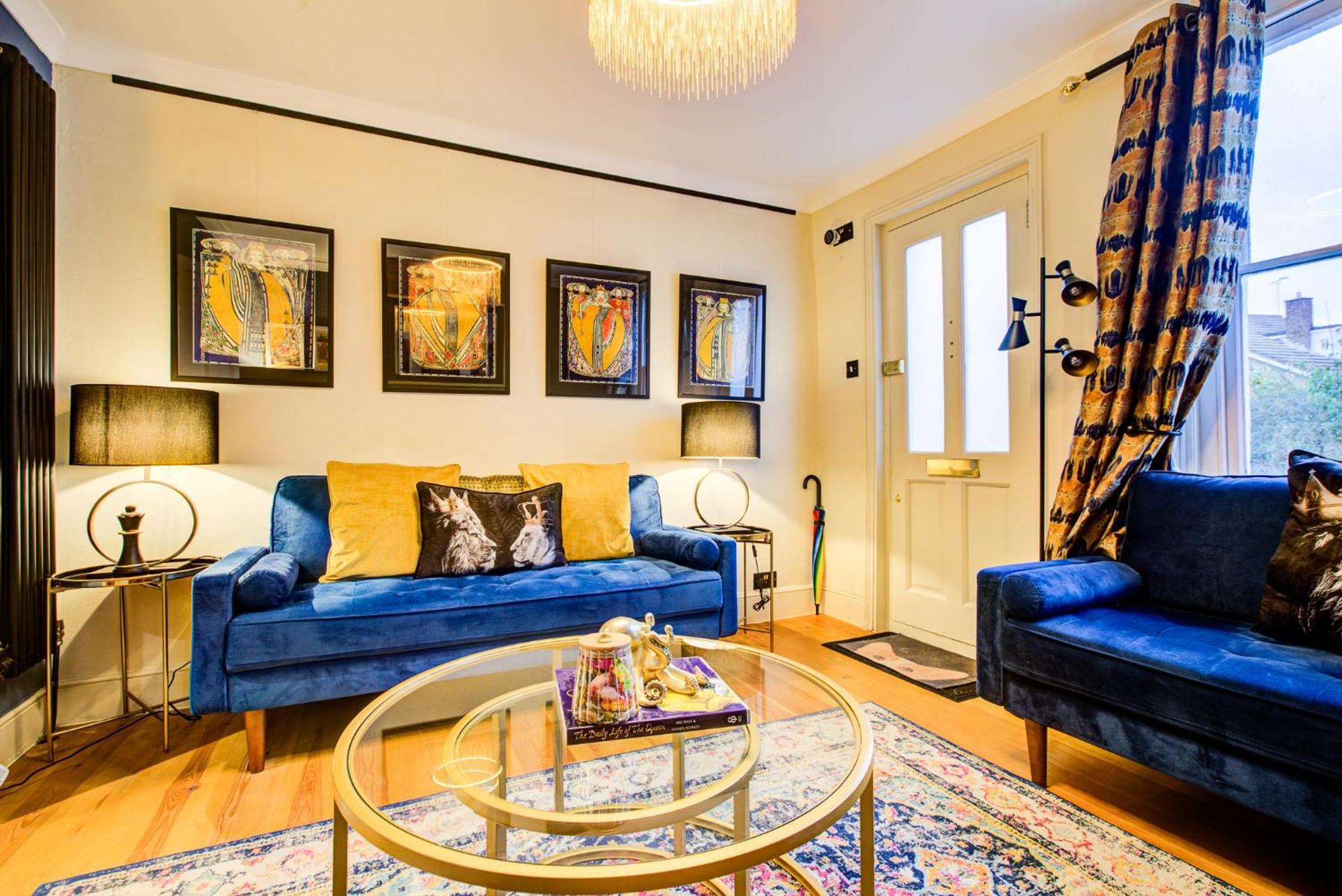Queens Cottage, Wivenhoe Stylish, Plush, Cosy, Convenient & Quirky, 2X Double Bed Period Cottage Plus Patio - 9 Min Walk Train, 4 Min Walk High Street Pubs, Restaurants, Shops Eksteriør billede